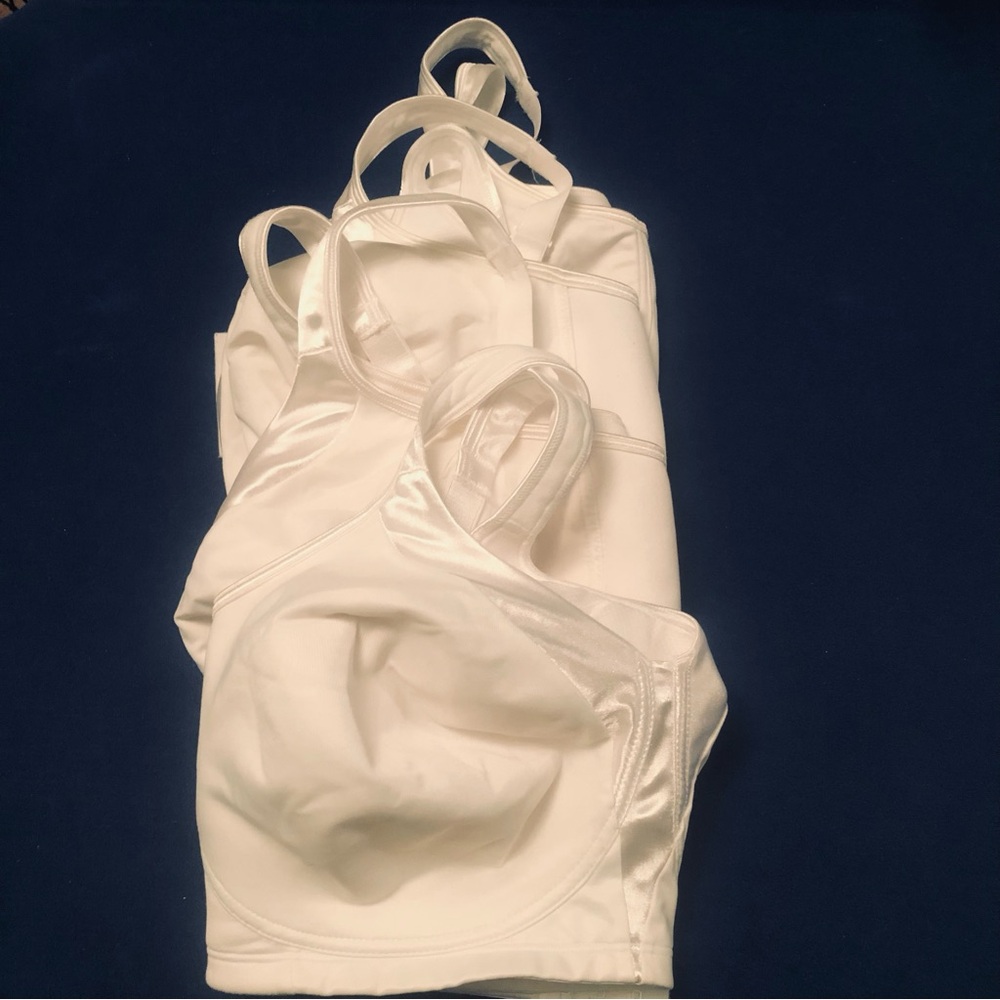 Bundled 4-Pieces Playtex Winter-White Bras with Supportive Design (NWOT)